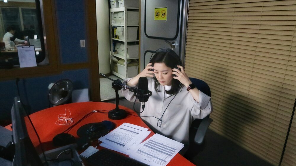 Jamie (Hee Jung) Lee hosting a radio program for Arirang Radio